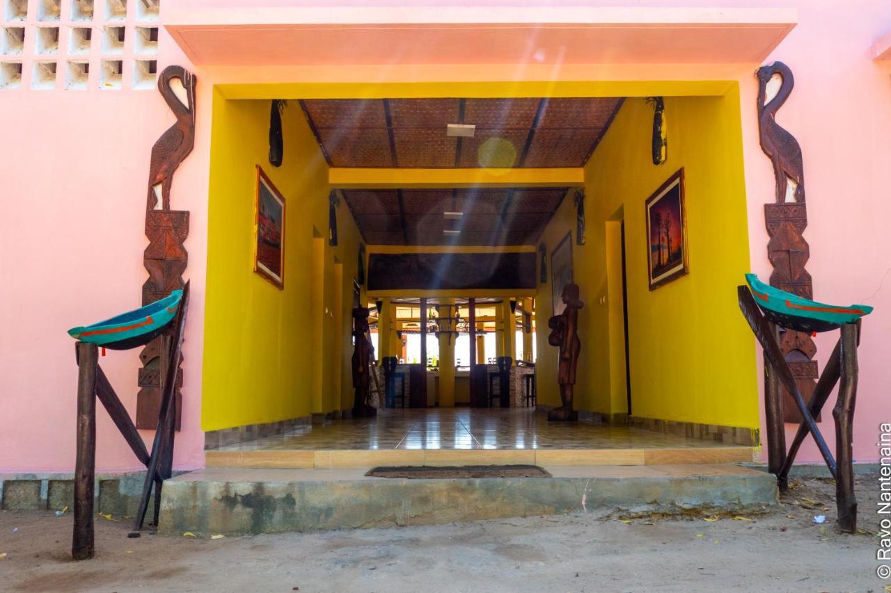 Eden De La Tsiribihina Hotel Miandrivazo Exterior photo