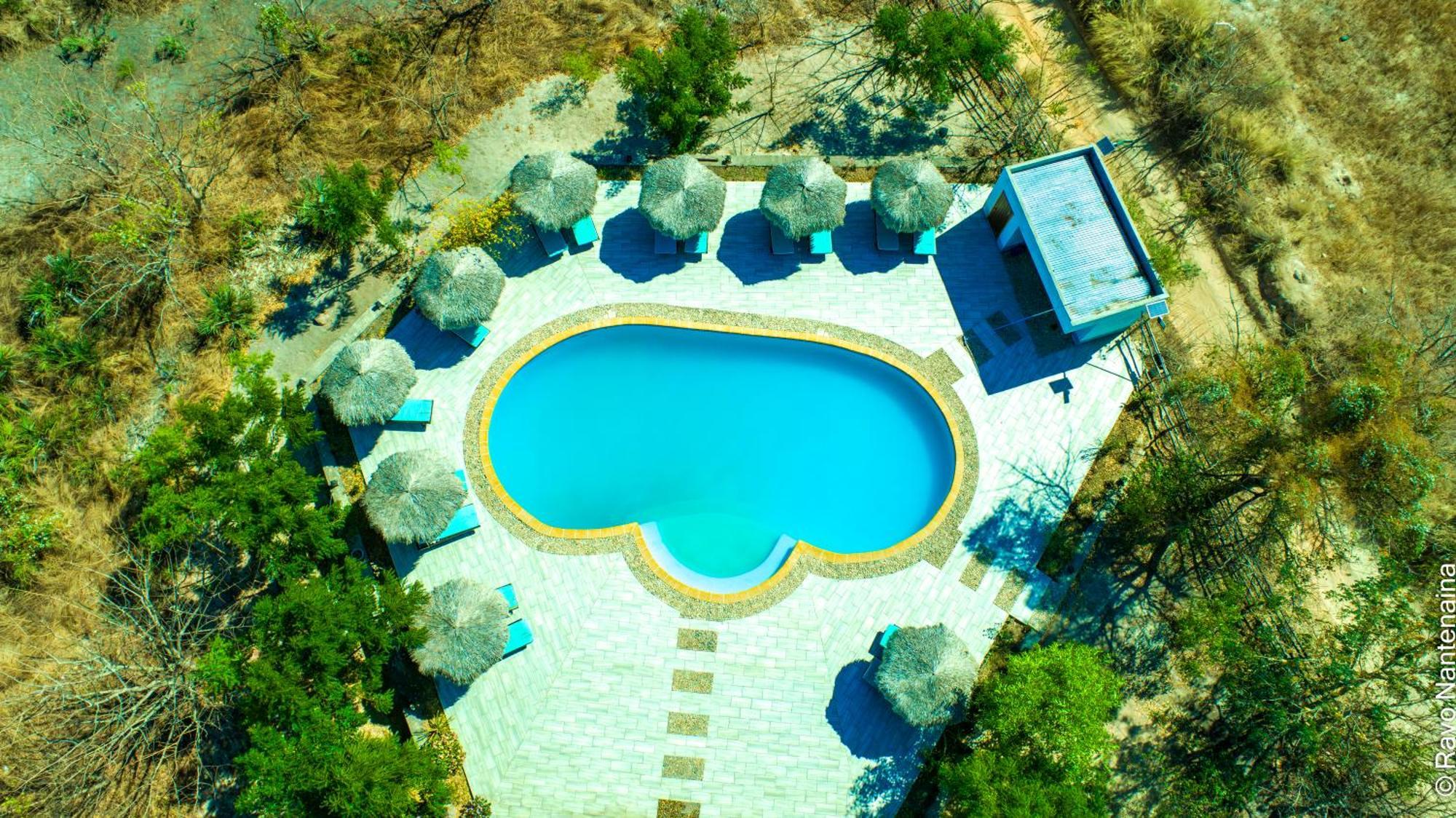 Eden De La Tsiribihina Hotel Miandrivazo Exterior photo