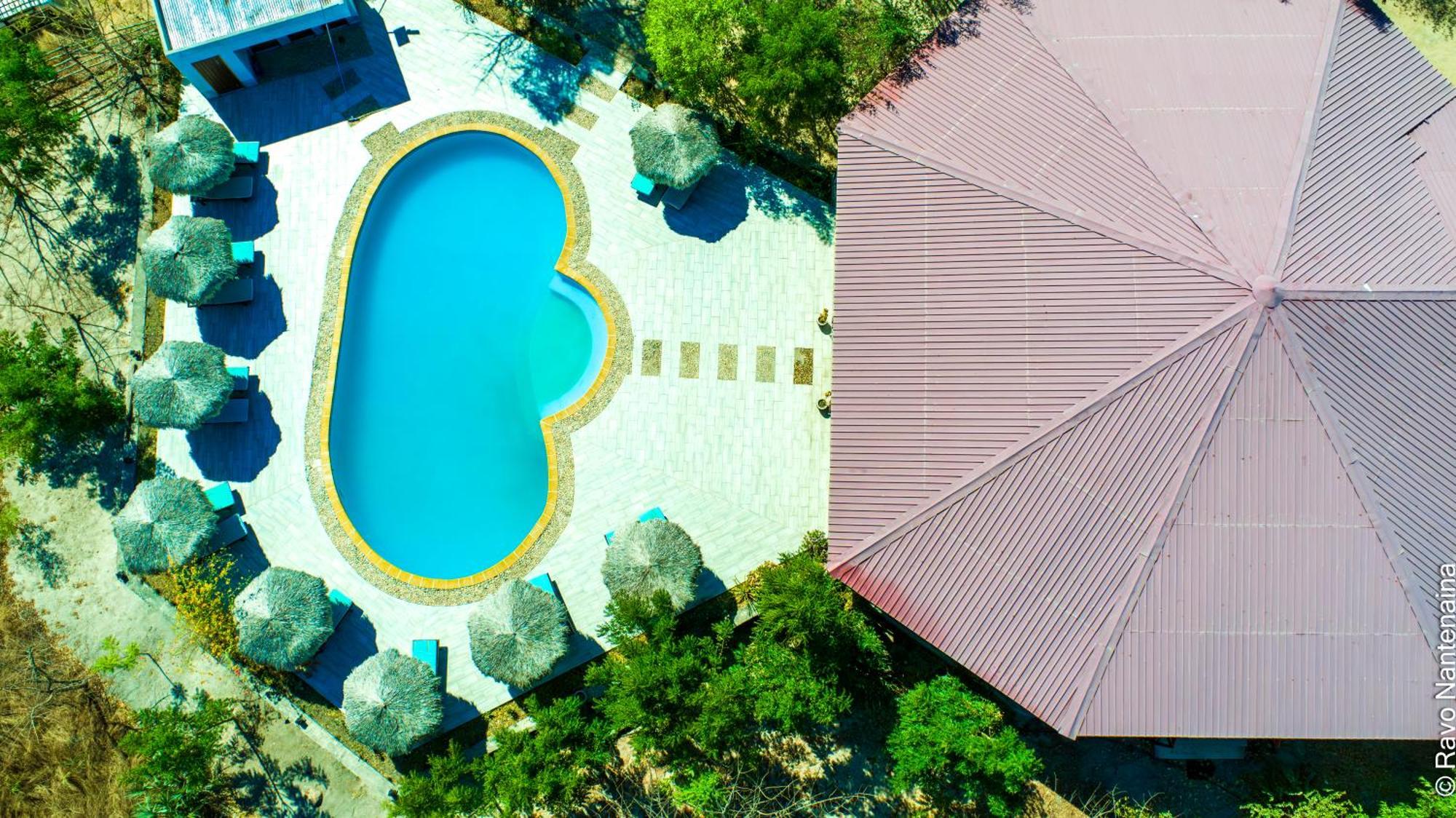 Eden De La Tsiribihina Hotel Miandrivazo Exterior photo