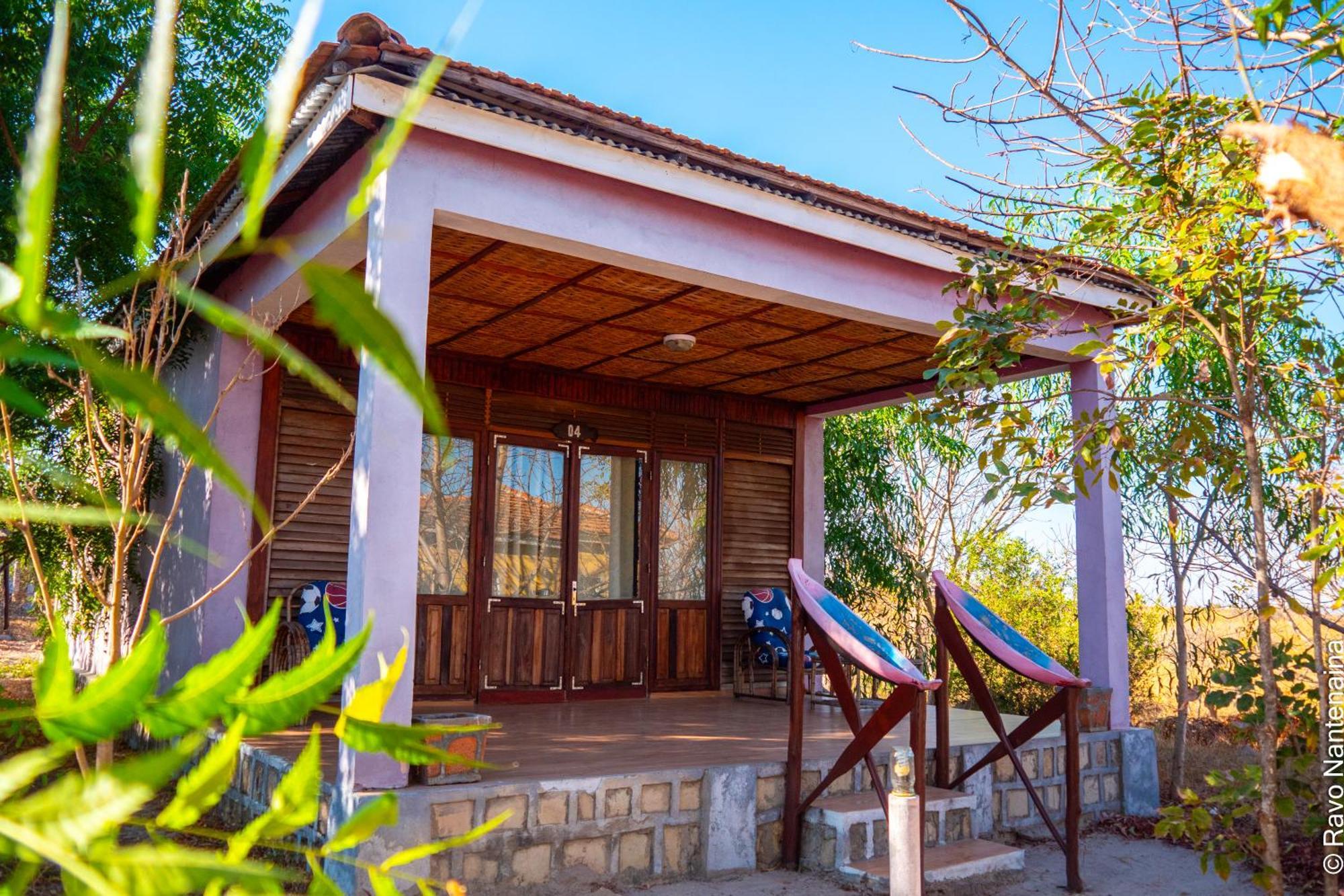 Eden De La Tsiribihina Hotel Miandrivazo Exterior photo